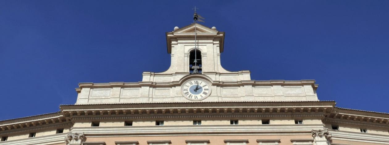 Particolare della facciata di palazzo Montecitorio